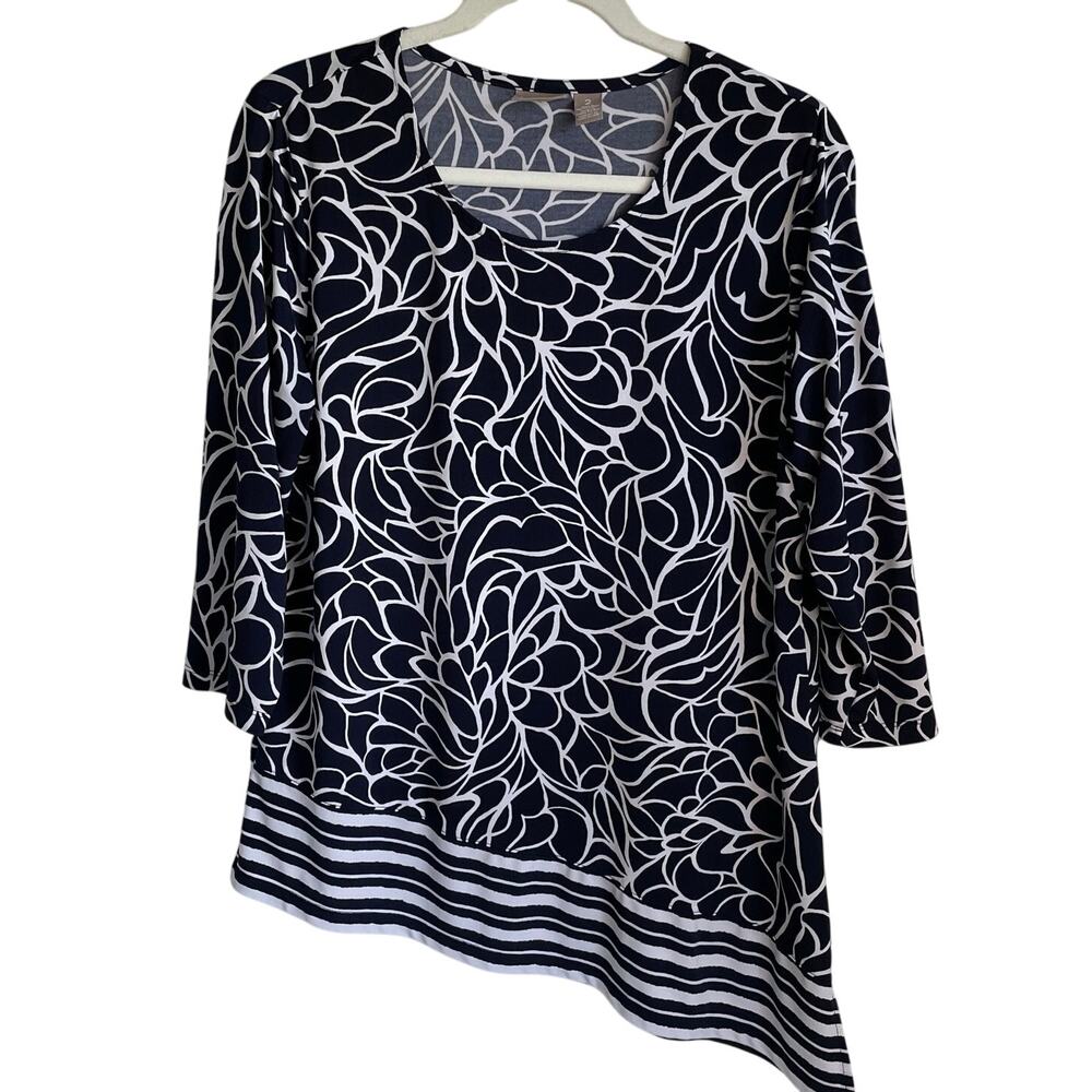 Chico’s Asymmetrical Top Sz L Blue White Abstract Stripe 3/4 Sleeves Coastal
